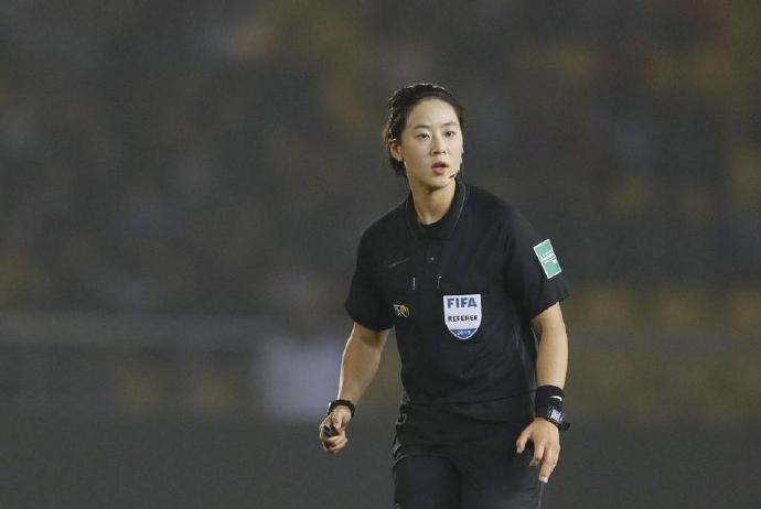已是荣誉战!北青体育:36岁韩国女裁判金愈贞执法U17国足vs泰国